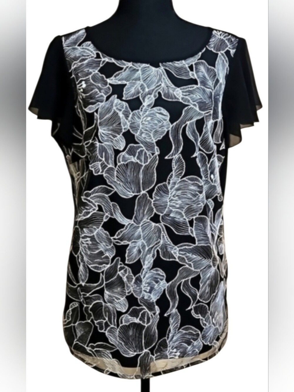 NWOT WHBM Floral Embroidered Mesh Flutter Sleeve Blouse M NWOT